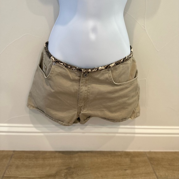 Express Pants - Express khaki shorts size 1/2